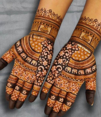 Full Hand Mehndi Design is trending during wedding season