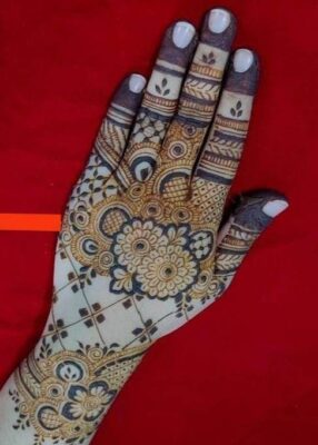 Instagram Modern Back Hand Mehndi Design gives a fashionable touch to your hands