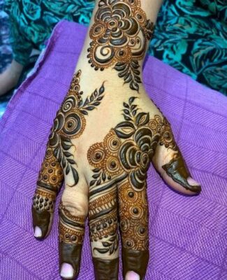 Instagram Modern Back Hand Mehndi Design is becoming very popular on social media these days