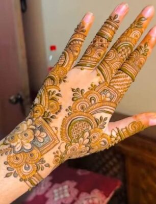 Instagram Modern Back Hand Mehndi Design is easy to create and looks elegant
