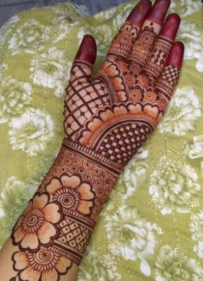 Many mehndi artists create creative Full Hand Mehndi Design styles