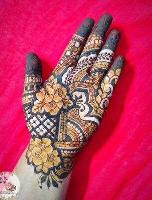 Mehndi Design 2026 is easy to customize as per choice