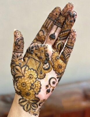 Mehndi Design 2026 is perfect for front hand and back hand styles