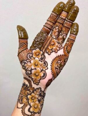Mehndi Design 2026 is popular on social media platforms
