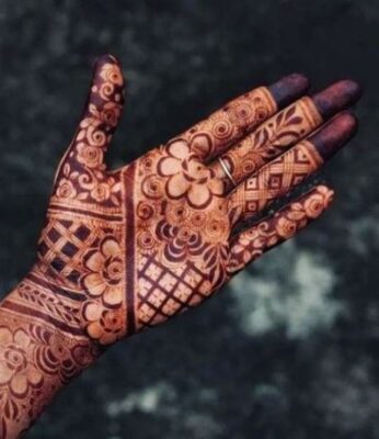 Mehndi Design 2026 is simple yet very attractive