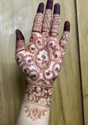 Mehndi Design 2026 is trending in fashion and beauty industry