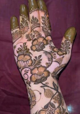 Mehndi Design Easy And Beautiful adds charm to festive occasions
