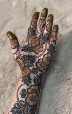 Mehndi Design Easy And Beautiful is perfect for daily wear style