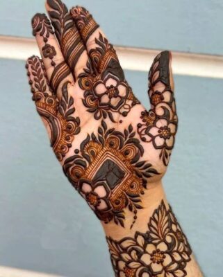 Mehndi Design Simple 2026 is trending with clean and minimal patterns