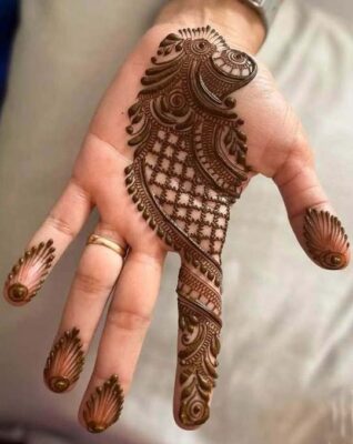 Mehndi Design Simple Front Hand is easy to draw and apply