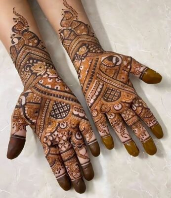 Mehndi Design enhances the overall traditional look