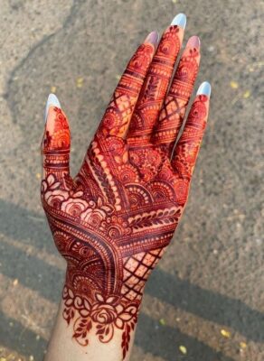 Mehndi Design is a symbol of happiness and celebration