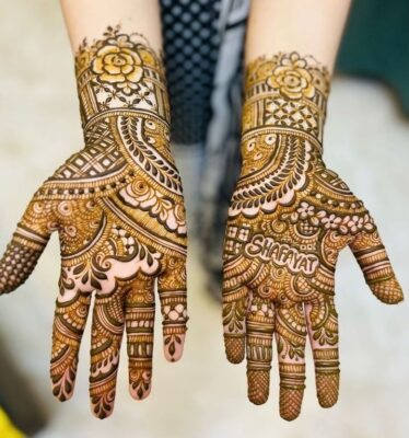 Mehndi Design is perfect for family gatherings