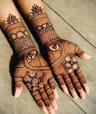 Mehndi Design is simple yet very impressive