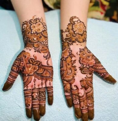 New Mehndi Design Photo is popular among girls on social media