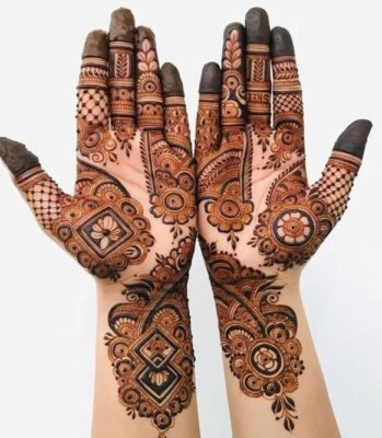 New Mehndi Design Photo looks beautiful and attractive