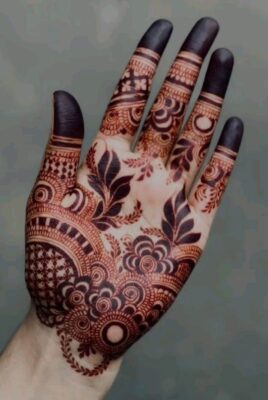 Palm Mehndi Design is trending on social media platforms