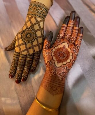 Simple Mehndi Design Front Hand gives a modern and stylish vibe