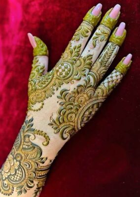 Stylish Back Hand Mehndi Design is a symbol of style and tradition