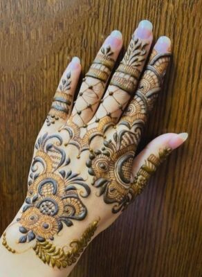Stylish Back Hand Mehndi Design is suitable for casual functions