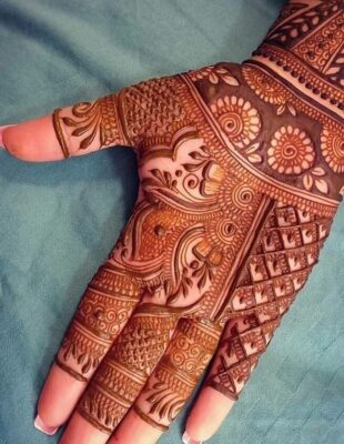 Stylish Simple Mehndi Design is a symbol of style and simplicity