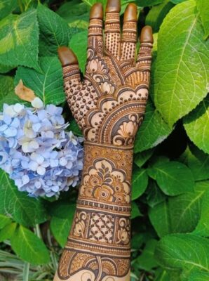 Aesthetic Mehndi Design is a symbol of culture and fashion