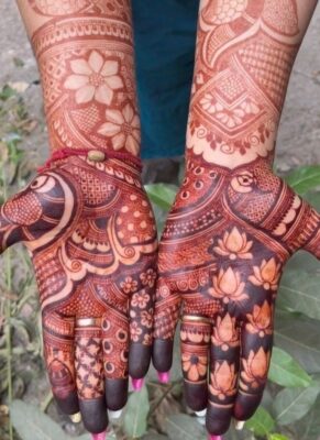 Easy Mehndi Design is very popular during festivals