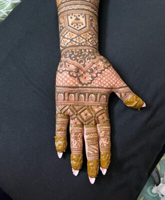 Latest Simple Mehndi Designs are very easy for beginners