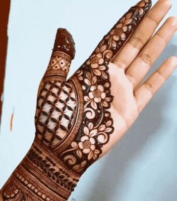Trendy Aesthetic Mehndi Design is perfect for parties