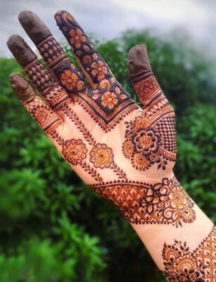 Arabic Mehndi Design for Front Hand