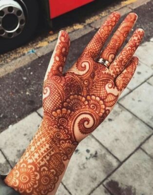 Easy Arabic Front Hand Mehndi Design