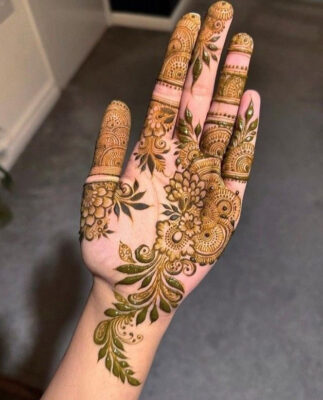 Easy Mehndi Design ideal for festive celebrations