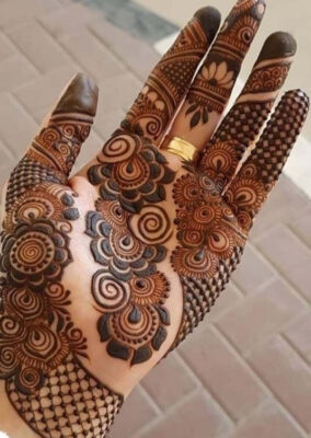 Mehndi Design Easy And Beautiful adds charm to any celebration
