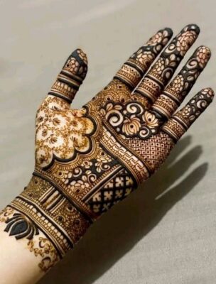 Mehndi Design Easy And Beautiful is loved by people of all ages