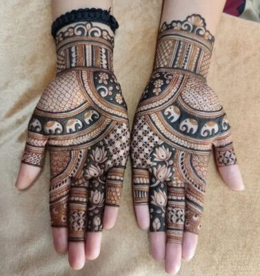 Mehndi Design Easy And Beautiful is simple yet eye-catching