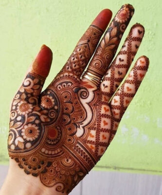 Stylish Arabic Mehndi Design