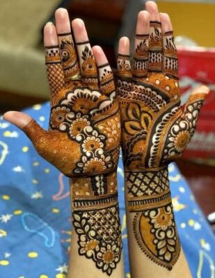 Traditional Arabic Mehndi Design